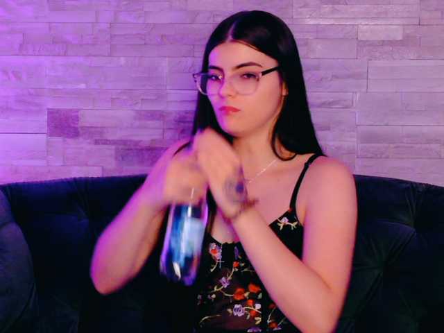 RosseDoll live cam on BongaCams