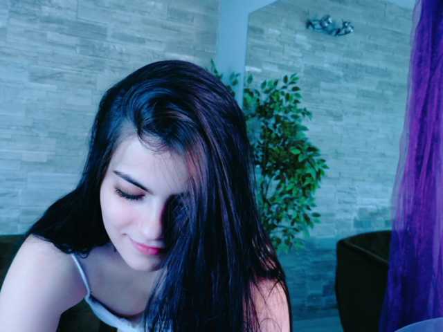 RosseDoll live cam on BongaCams