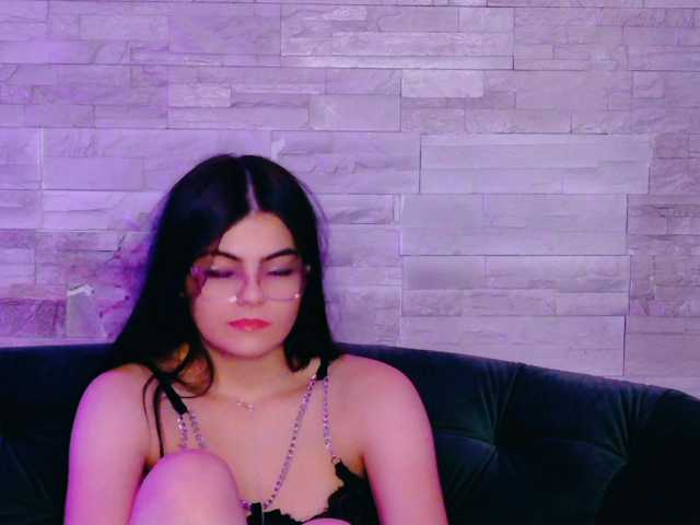 RosseDoll live cam on BongaCams