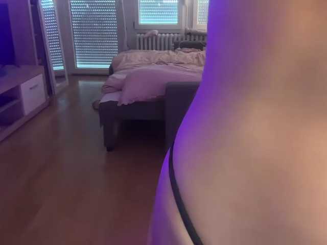 sophiesweetside live cam on BongaCams