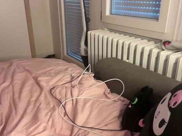 sophiesweetside live female cam on bongacams