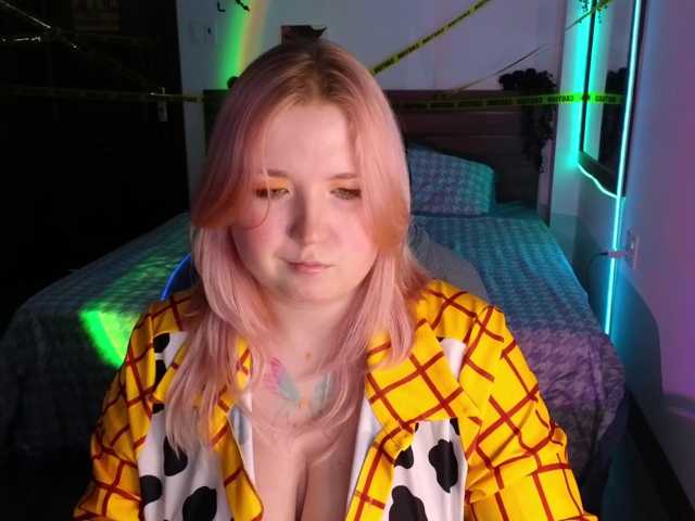 plushydevil live cam