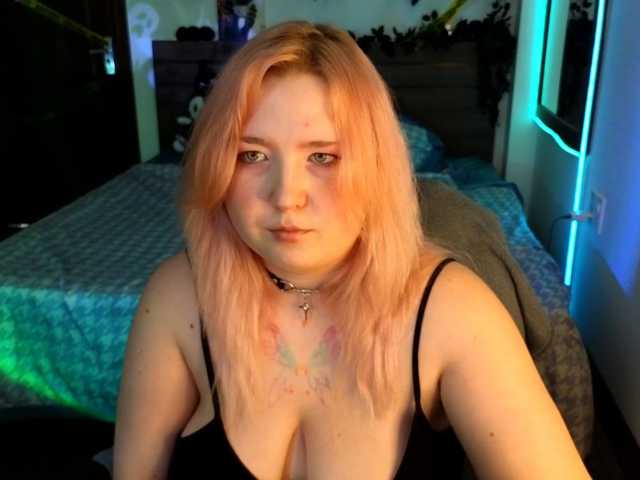 plushydevil live cam on BongaCams