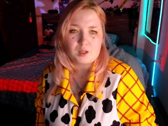 plushydevil live cam on BongaCams
