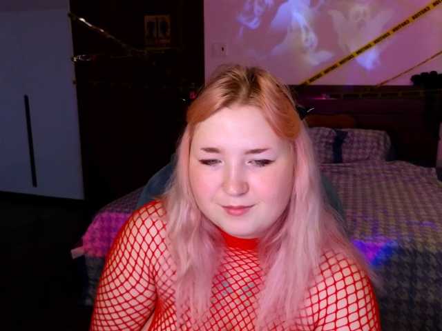 plushydevil live cam preview