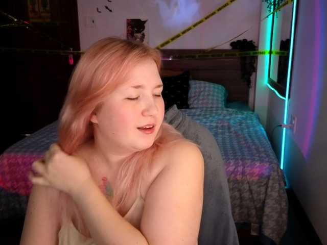 plushydevil live cam on BongaCams