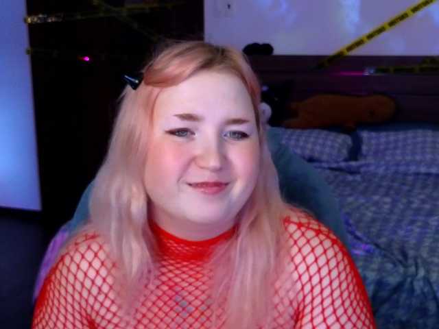 plushydevil, en directo ahora en BongaCams