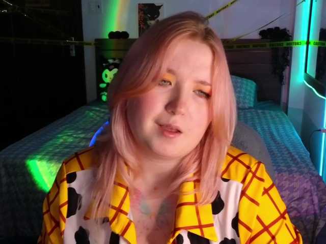 plushydevil live cam on BongaCams