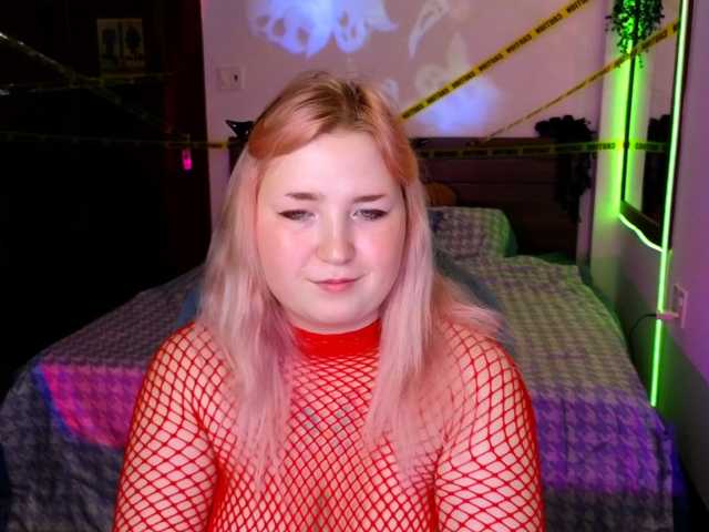 plushydevil live cam preview
