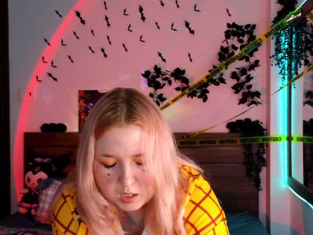 plushydevil live cam on BongaCams