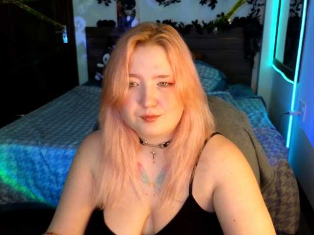 plushydevil live cam on BongaCams