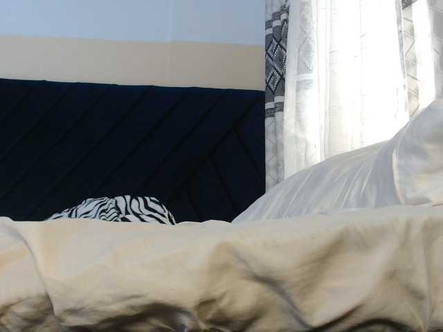 titi-fiesta live cam on BongaCams