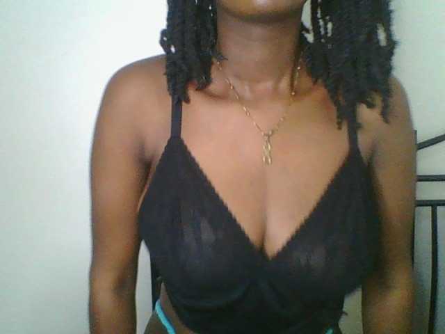 Juicybaby1 live cam on BongaCams