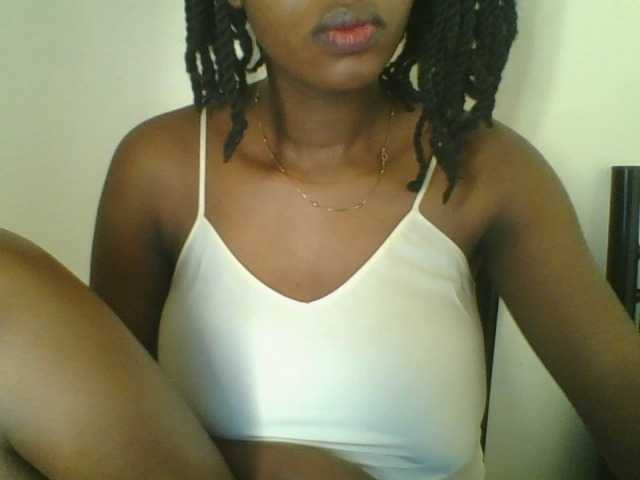 Juicybaby1 live cam on BongaCams