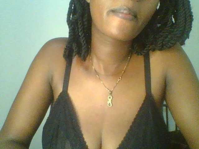 Juicybaby1 live cam on BongaCams