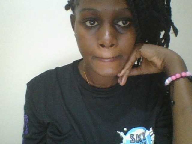 Juicybaby1 live cam on BongaCams
