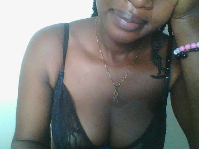 Juicybaby1 live cam on BongaCams