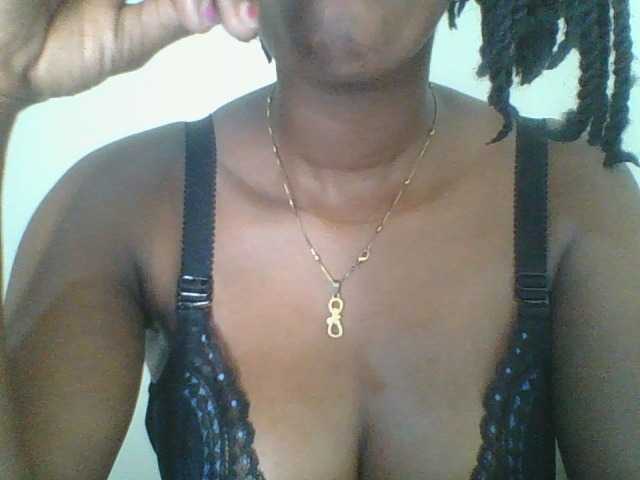 Juicybaby1 live cam on BongaCams