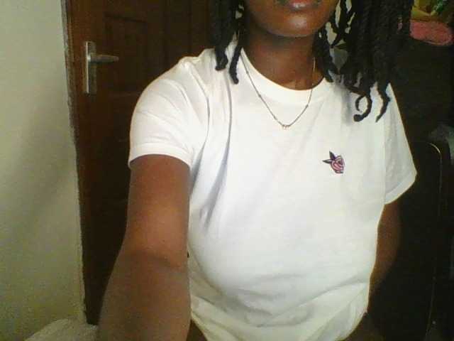 Juicybaby1 live cam on BongaCams