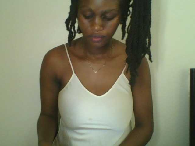 Juicybaby1 live cam on BongaCams