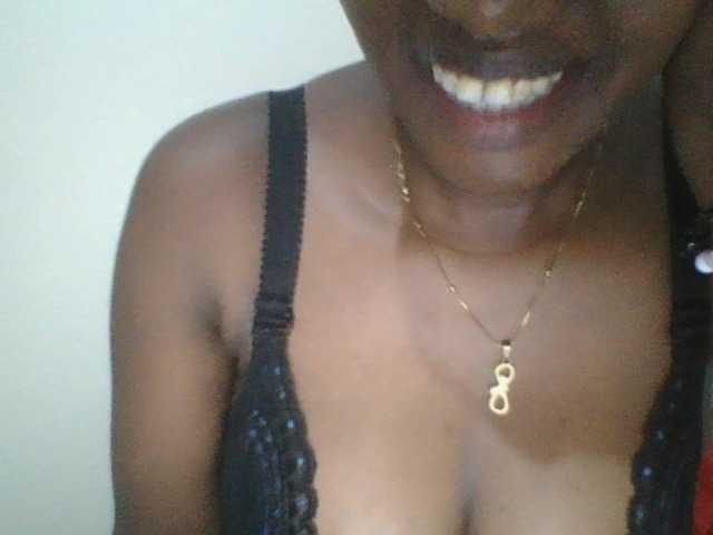 Juicybaby1 live cam on BongaCams