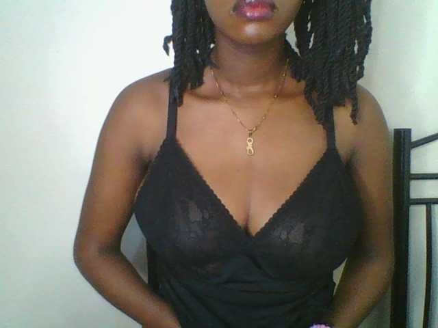 Juicybaby1 live cam on BongaCams