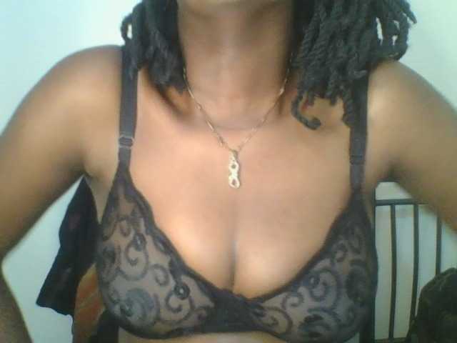 Juicybaby1 live cam on BongaCams