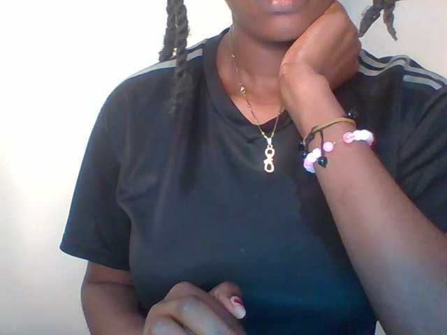Juicybaby1 live cam on BongaCams