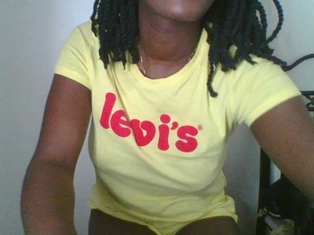Juicybaby1 live cam on BongaCams