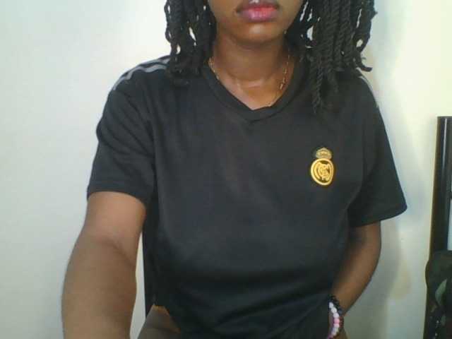 Juicybaby1 live cam on BongaCams