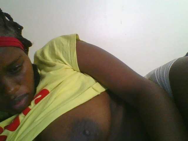 Juicybaby1 live cam on BongaCams