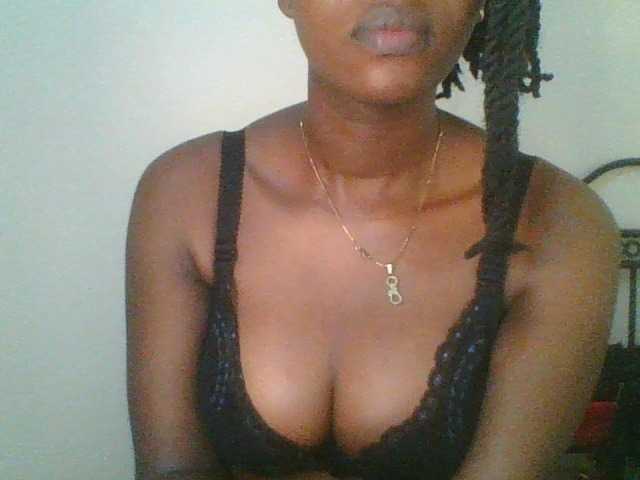 Juicybaby1 live cam on BongaCams