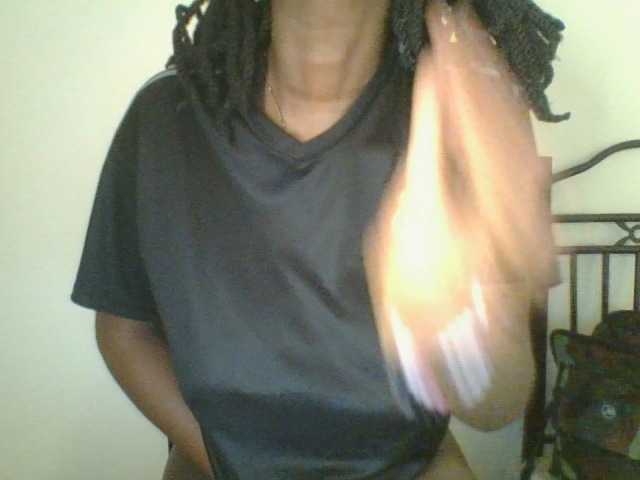 Juicybaby1 live cam on BongaCams