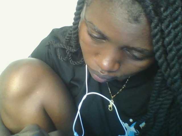 Juicybaby1 live cam on BongaCams