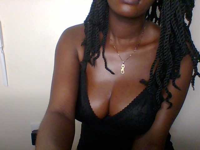Juicybaby1 live cam on BongaCams