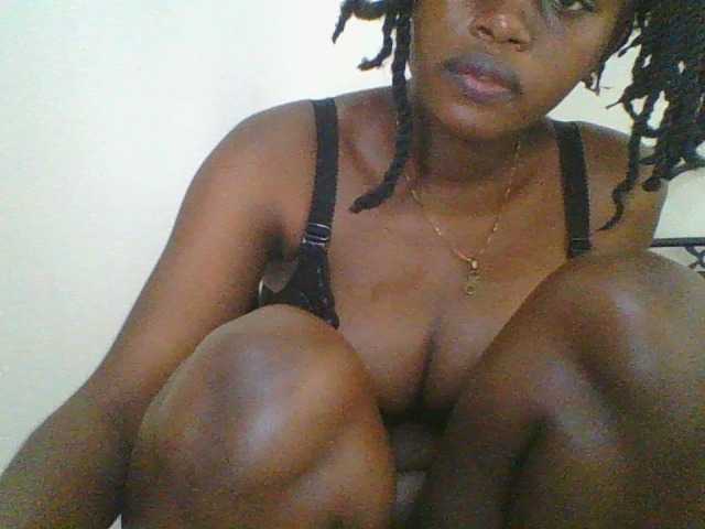 Juicybaby1 live cam on BongaCams