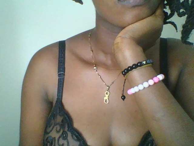 Juicybaby1 live cam on BongaCams