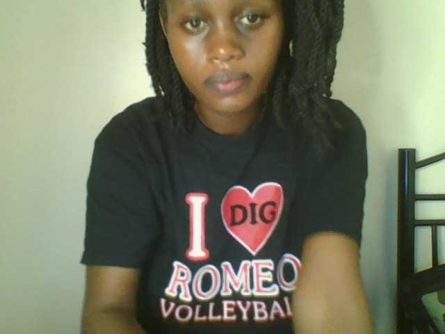Juicybaby1 live cam on BongaCams