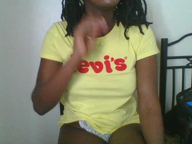 Juicybaby1 live cam on BongaCams