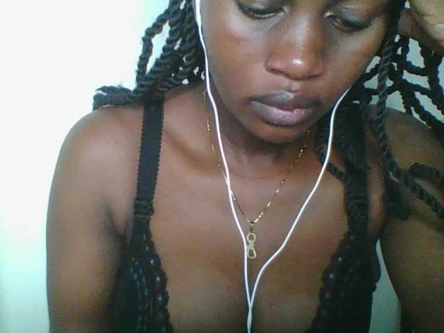 Juicybaby1 live cam on BongaCams