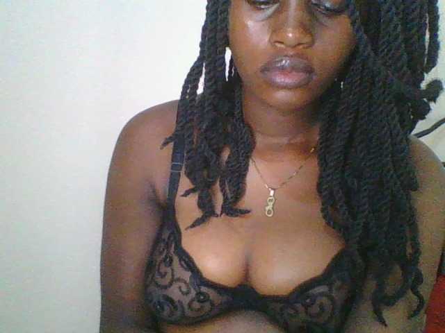 Juicybaby1 live cam on BongaCams