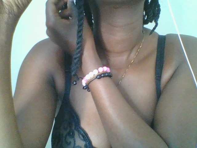 Juicybaby1, live now on BongaCams