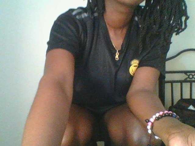 Juicybaby1 live cam on BongaCams