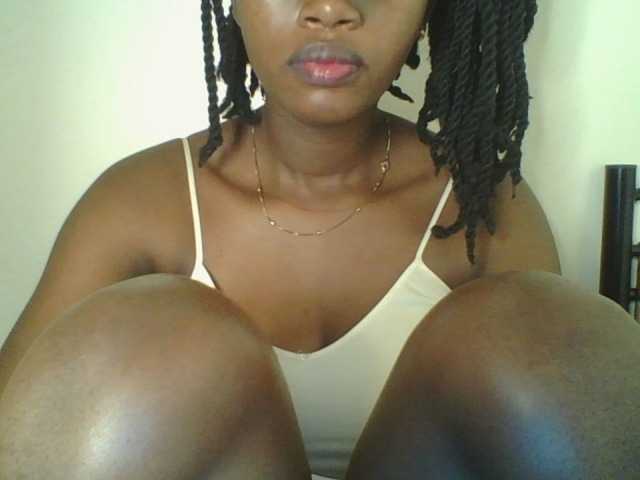 Juicybaby1 live cam on BongaCams
