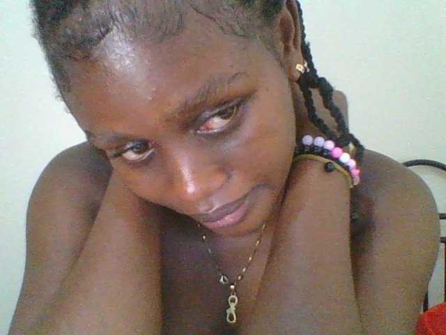 Juicybaby1 live cam on BongaCams