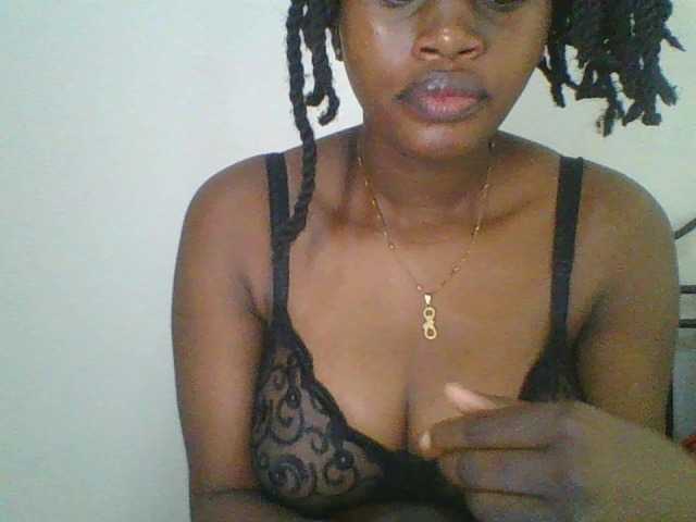 Juicybaby1, live now on BongaCams
