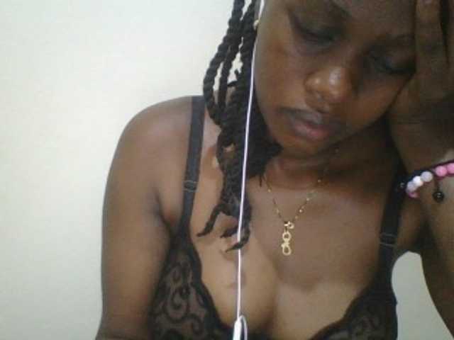 Juicybaby1 live cam on BongaCams