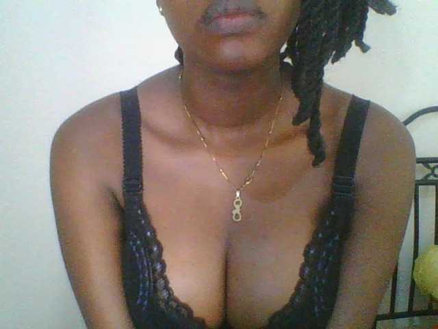 Juicybaby1 live cam on BongaCams