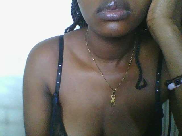 Juicybaby1 live cam on BongaCams