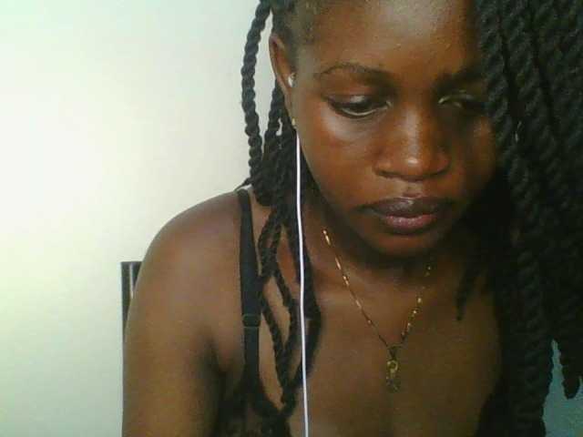 Juicybaby1 live cam on BongaCams